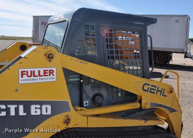 image for item G7488 2005 Gehl CTL60 skid steer