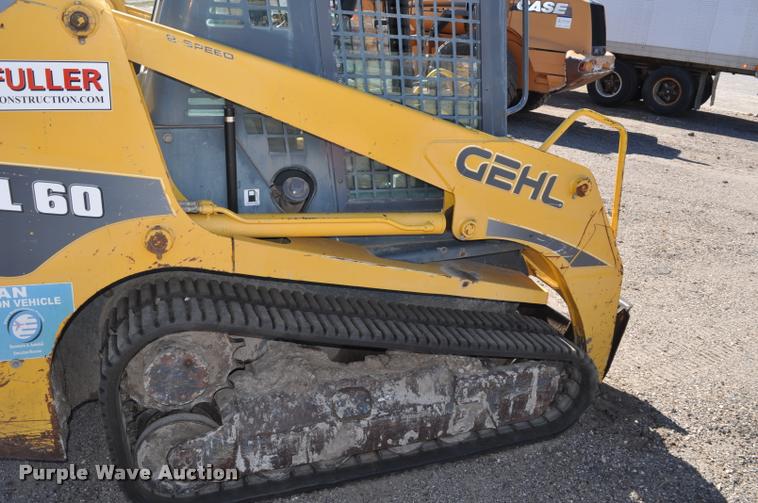 image for item G7488 2005 Gehl CTL60 skid steer