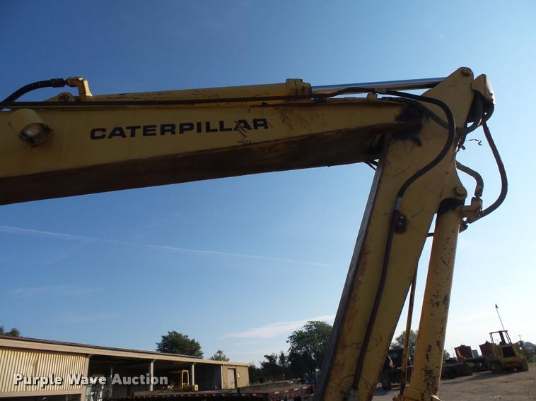 image for item K1132 1984 Caterpillar 225 excavator