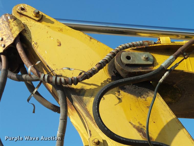 image for item K1132 1984 Caterpillar 225 excavator