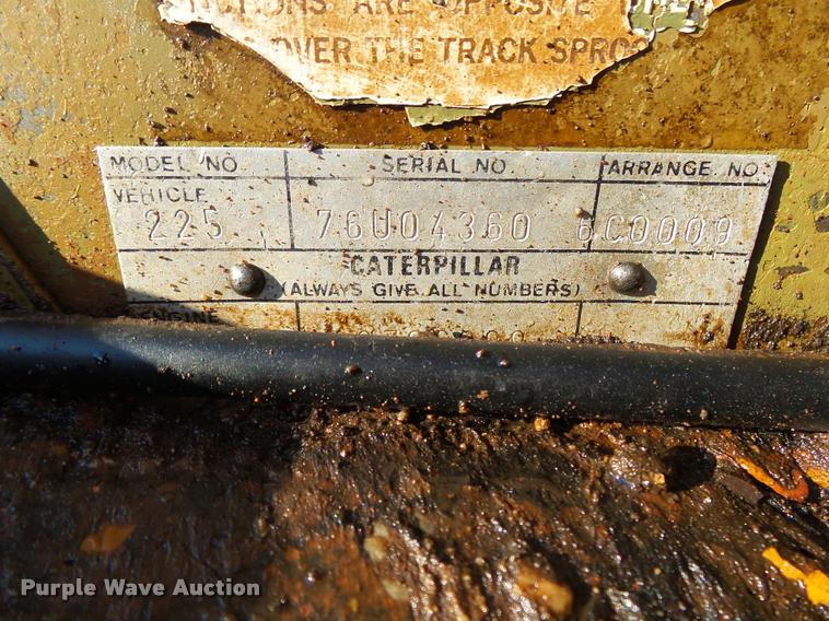 image for item K1132 1984 Caterpillar 225 excavator