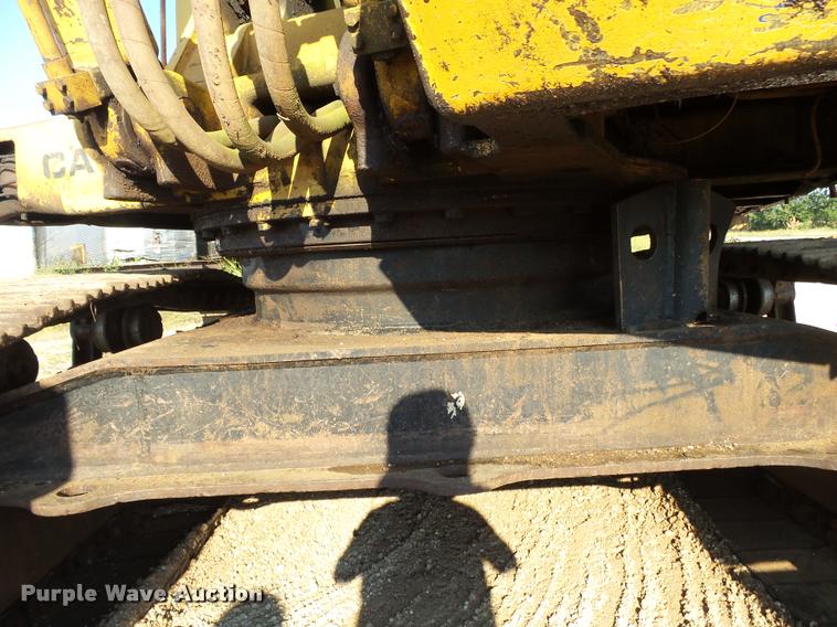 image for item K1132 1984 Caterpillar 225 excavator