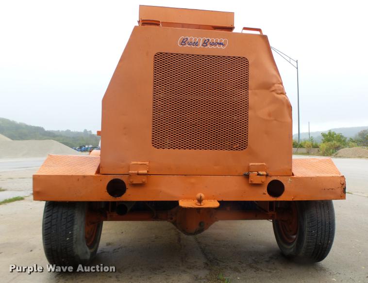 image for item K1486 Broce RJ300 broom