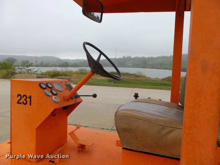 image for item K1486 Broce RJ300 broom