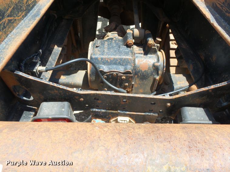 image for item K3172 1990 Mack CH613 semi truck