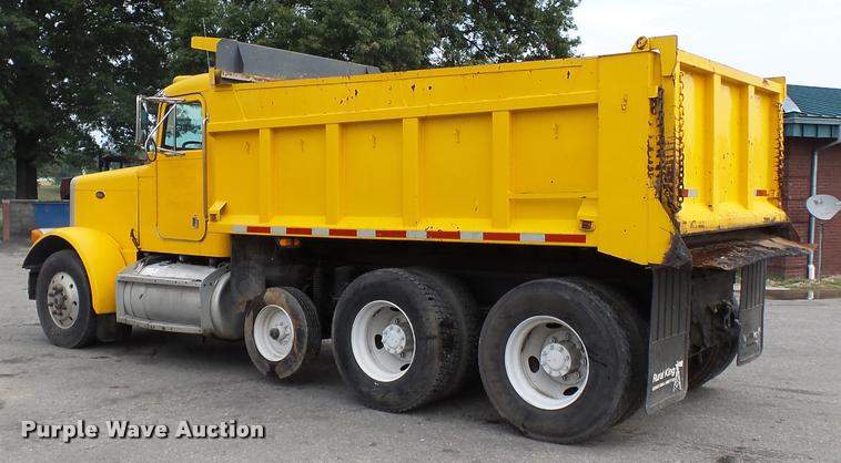 image for item K3472 1989 Peterbilt 379 dump truck