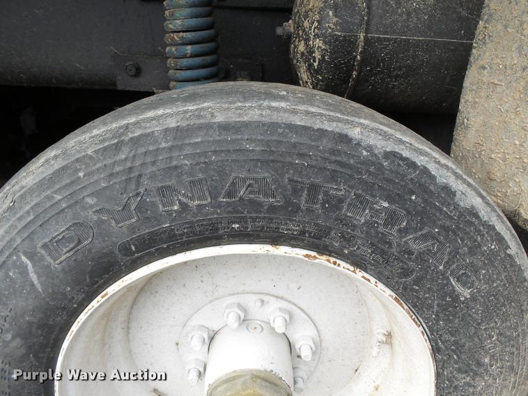 image for item K3472 1989 Peterbilt 379 dump truck