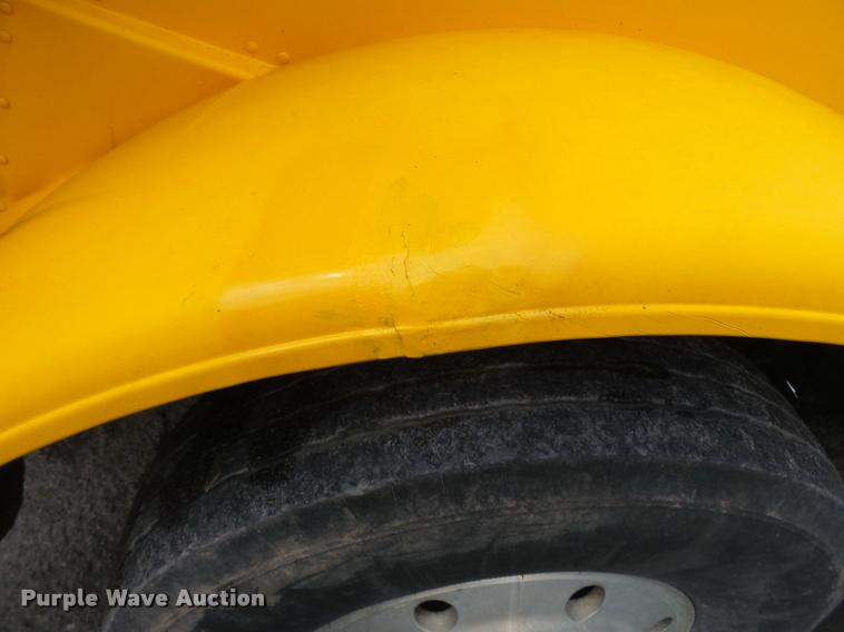 image for item K3472 1989 Peterbilt 379 dump truck