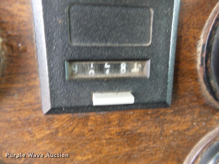 image for item K3472 1989 Peterbilt 379 dump truck