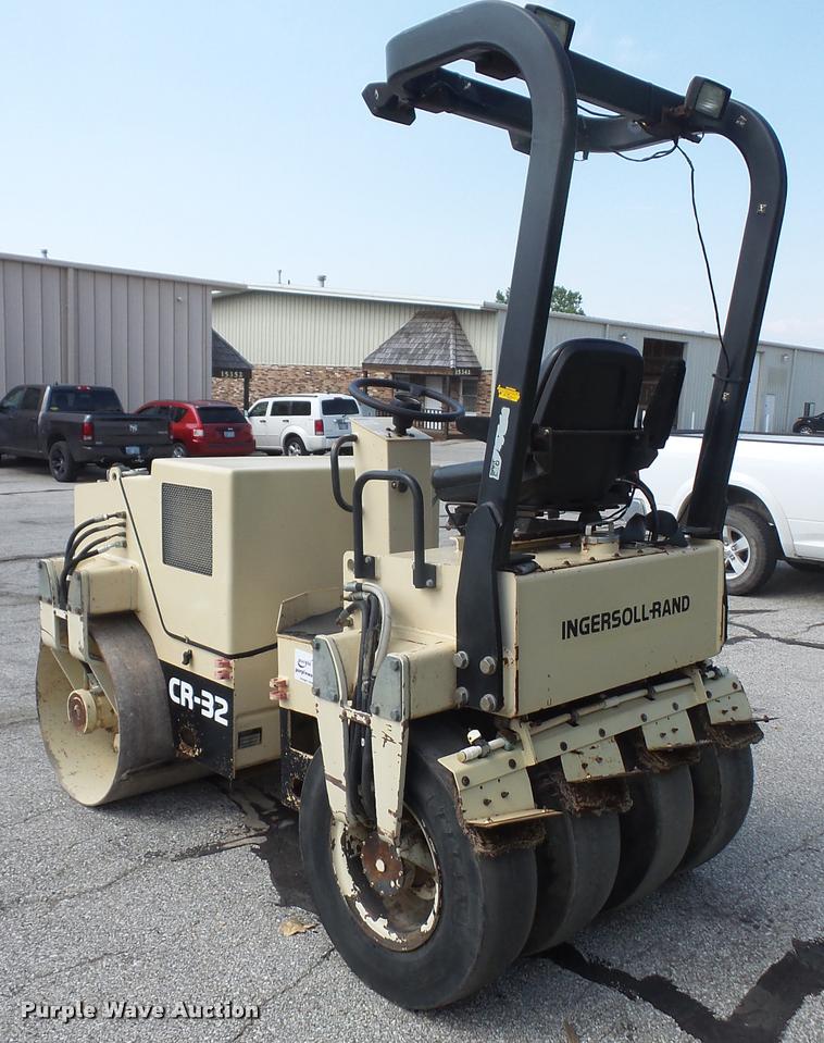 image for item K3504 2000 Ingersoll Rand CR-32 combination roller