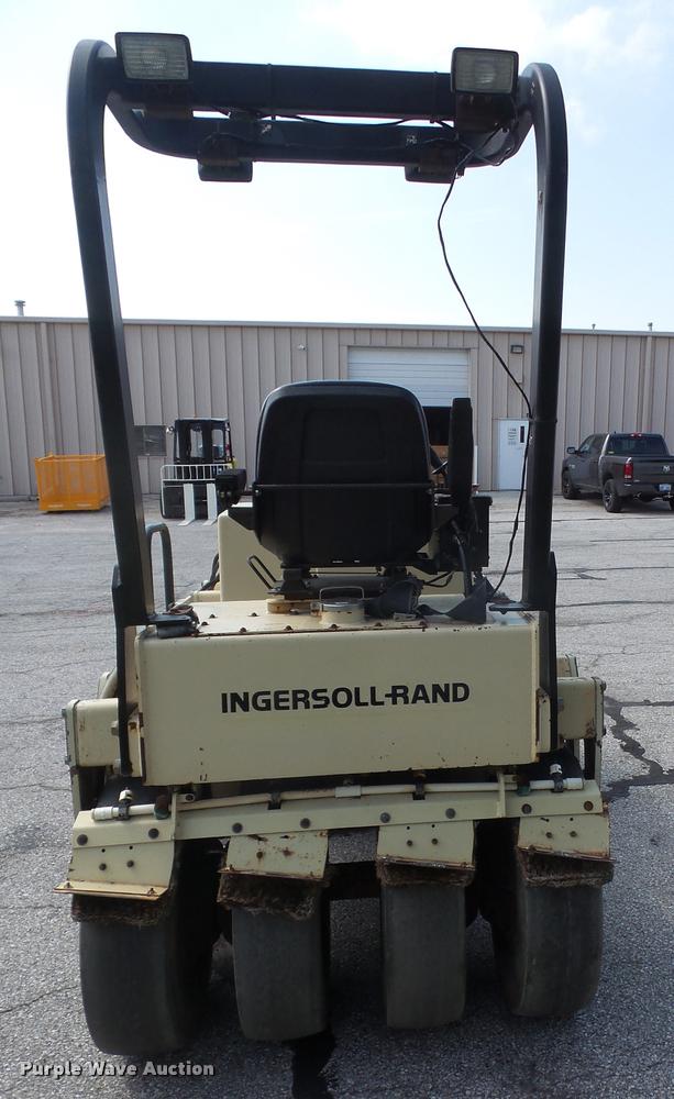 image for item K3504 2000 Ingersoll Rand CR-32 combination roller
