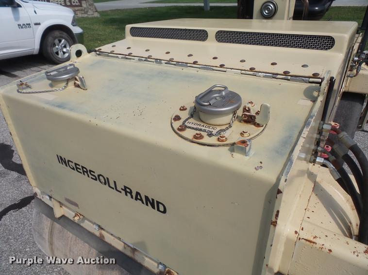 image for item K3504 2000 Ingersoll Rand CR-32 combination roller