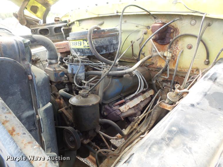 image for item K3516 1978 Ford F700 tank truck