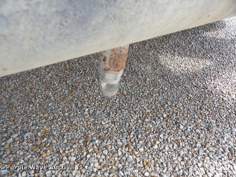 image for item K3516 1978 Ford F700 tank truck