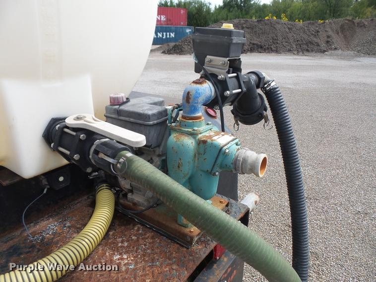 image for item K3516 1978 Ford F700 tank truck