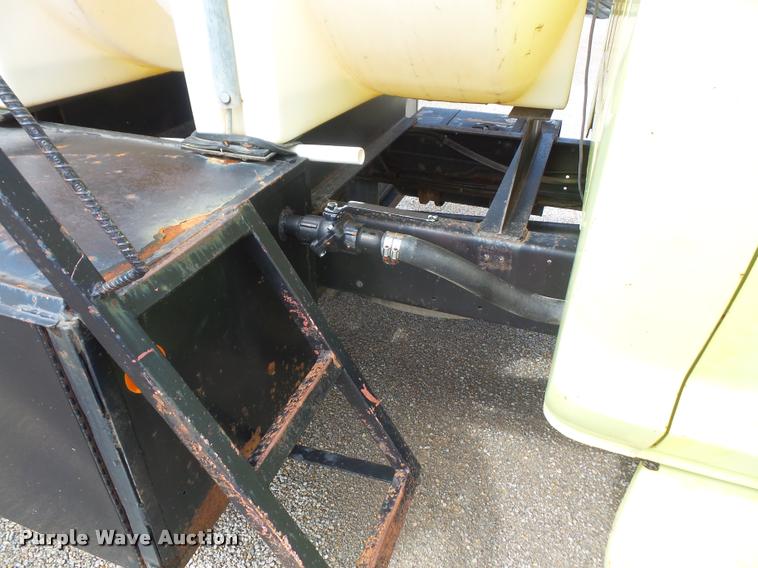 image for item K3516 1978 Ford F700 tank truck