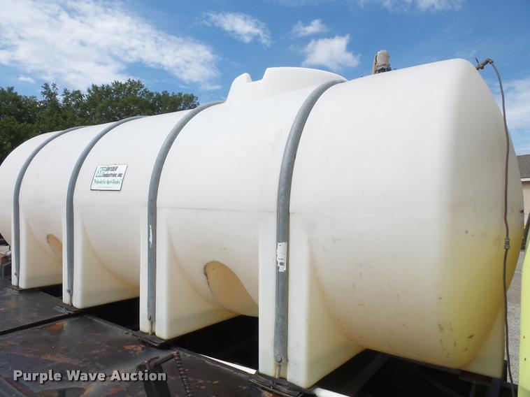 image for item K3516 1978 Ford F700 tank truck