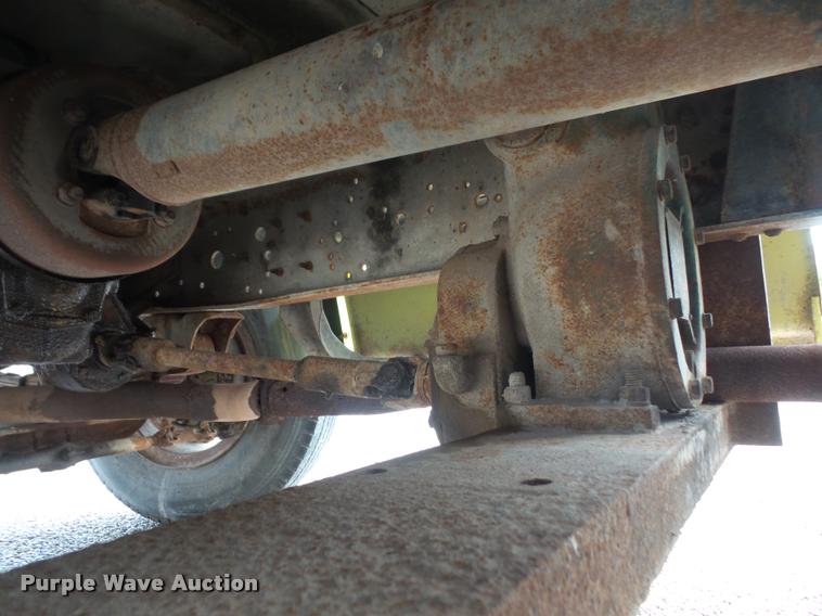 image for item K3516 1978 Ford F700 tank truck