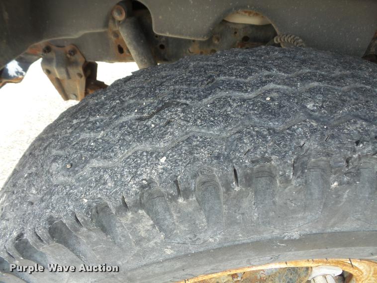 image for item K3516 1978 Ford F700 tank truck