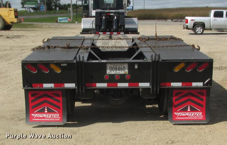 image for item K4207 2014 Towmaster T-110DTG lowboy equipment trailer