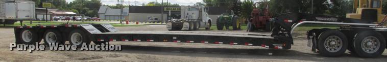 image for item K4207 2014 Towmaster T-110DTG lowboy equipment trailer