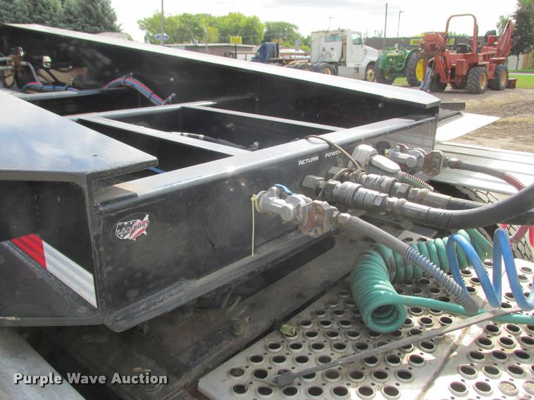 image for item K4207 2014 Towmaster T-110DTG lowboy equipment trailer