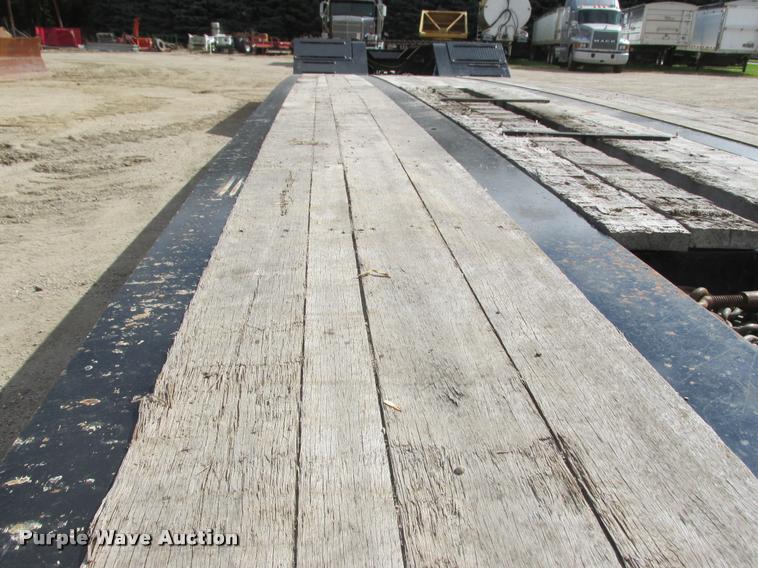 image for item K4207 2014 Towmaster T-110DTG lowboy equipment trailer