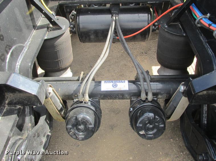 image for item K4207 2014 Towmaster T-110DTG lowboy equipment trailer