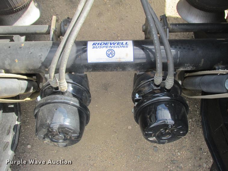 image for item K4207 2014 Towmaster T-110DTG lowboy equipment trailer