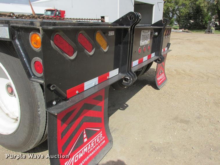 image for item K4207 2014 Towmaster T-110DTG lowboy equipment trailer