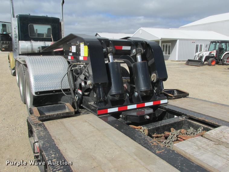 image for item K4207 2014 Towmaster T-110DTG lowboy equipment trailer