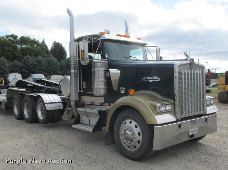 image for item K4208 2000 Kenworth W900L semi truck