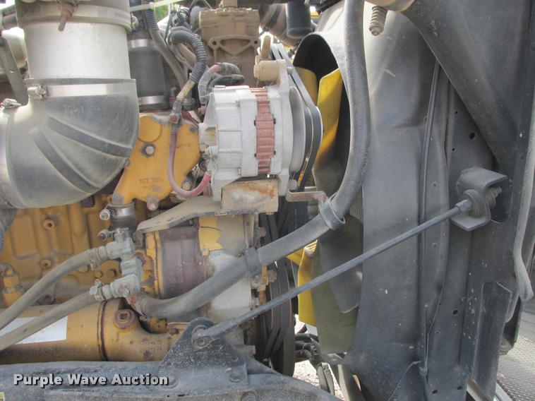 image for item K4208 2000 Kenworth W900L semi truck