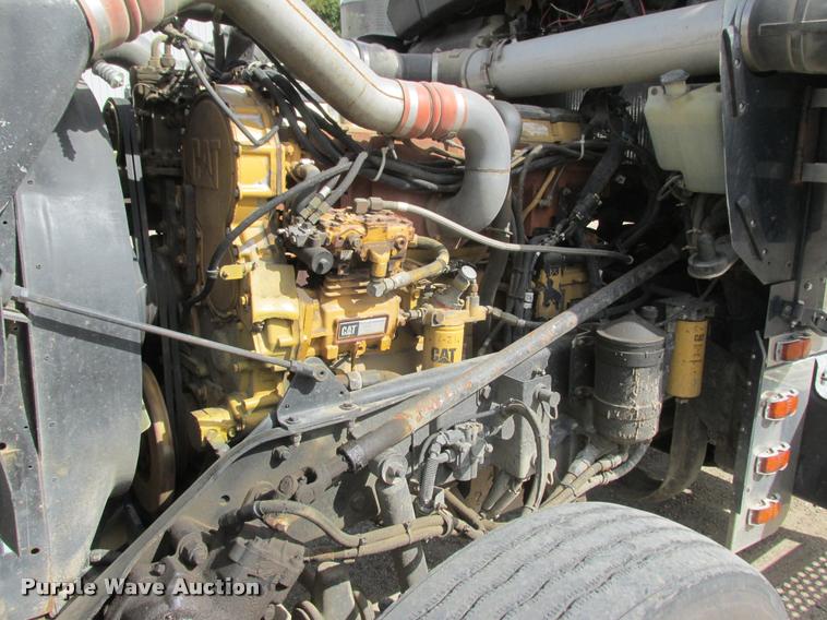 image for item K4208 2000 Kenworth W900L semi truck