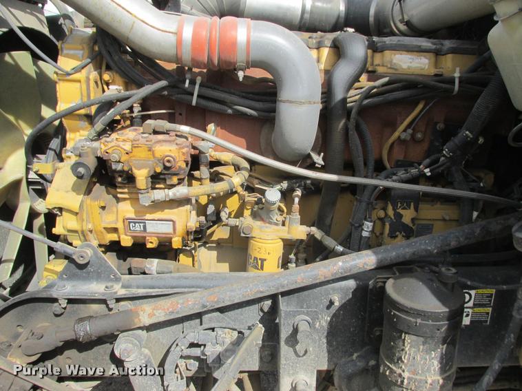 image for item K4208 2000 Kenworth W900L semi truck