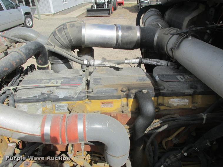 image for item K4208 2000 Kenworth W900L semi truck