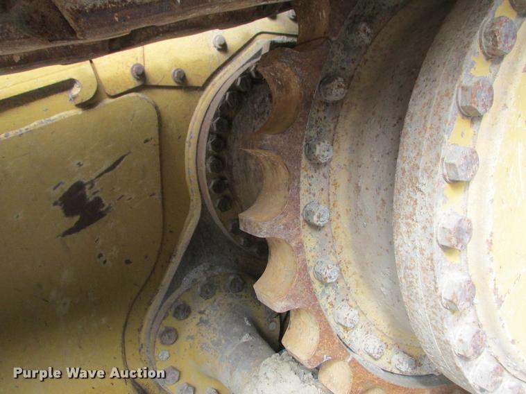 image for item K4209 1997 Caterpillar D6M LGP dozer