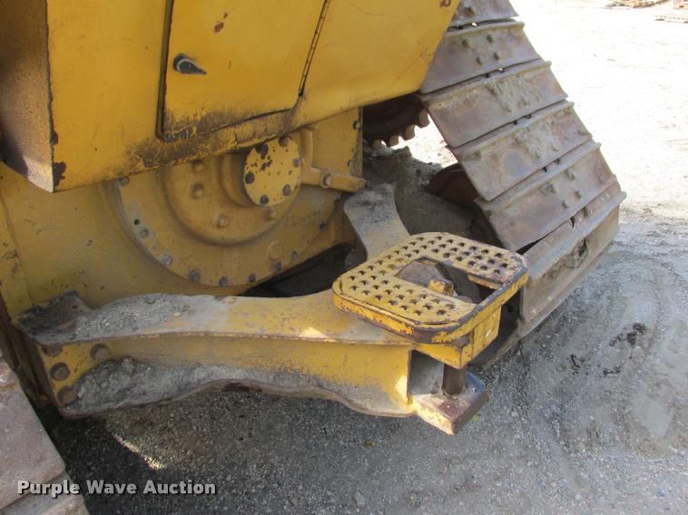 image for item K4209 1997 Caterpillar D6M LGP dozer