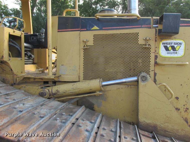 image for item K4209 1997 Caterpillar D6M LGP dozer