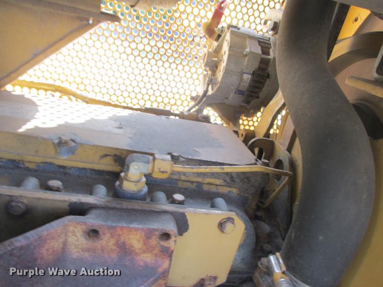 image for item K4209 1997 Caterpillar D6M LGP dozer