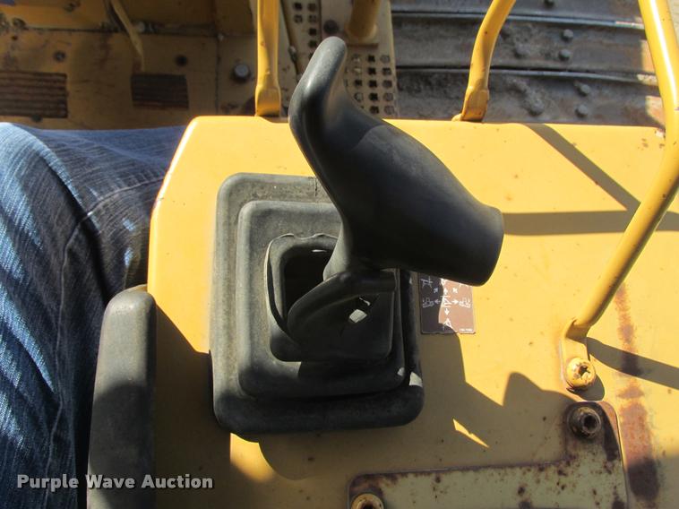 image for item K4209 1997 Caterpillar D6M LGP dozer