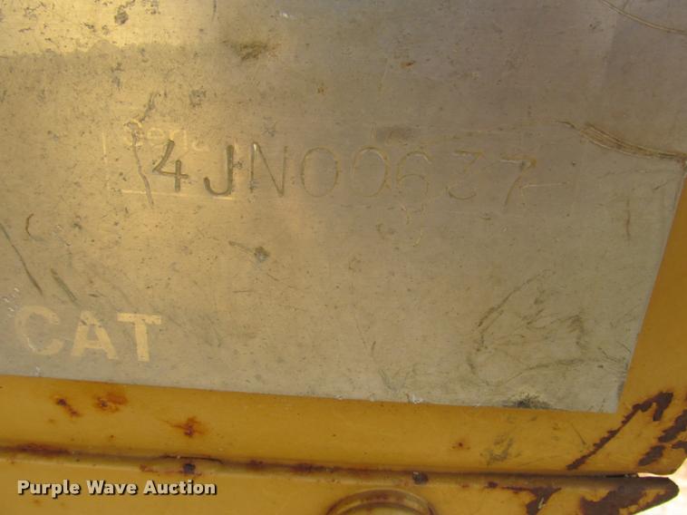 image for item K4209 1997 Caterpillar D6M LGP dozer