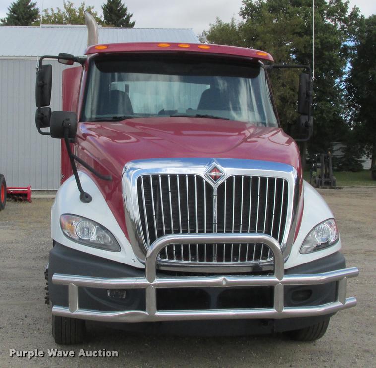 image for item K4210 2009 International ProStar semi truck