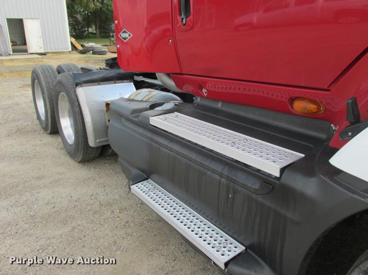 image for item K4210 2009 International ProStar semi truck