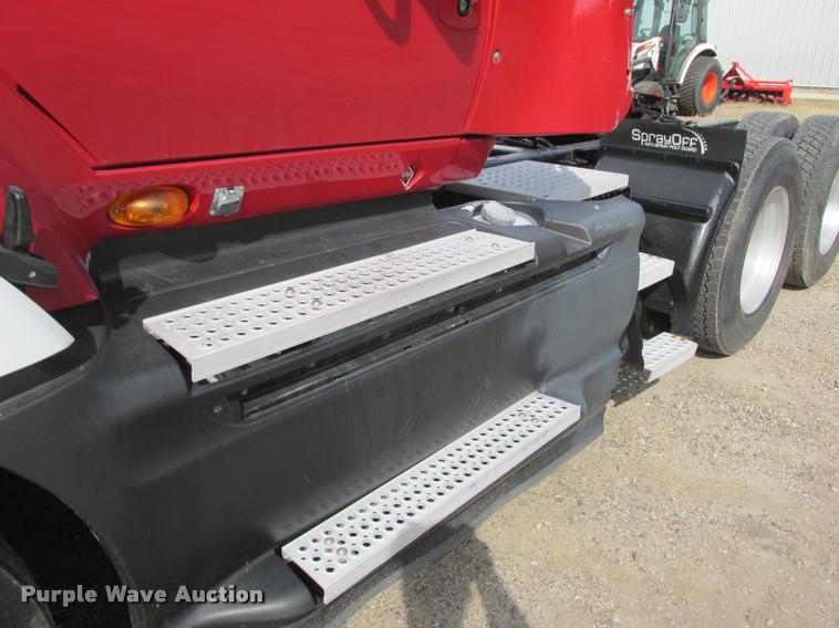 image for item K4210 2009 International ProStar semi truck