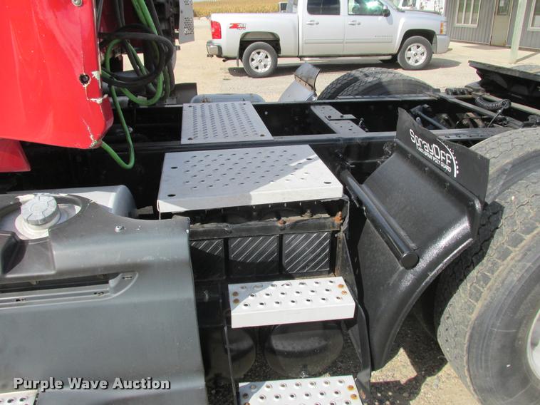 image for item K4210 2009 International ProStar semi truck