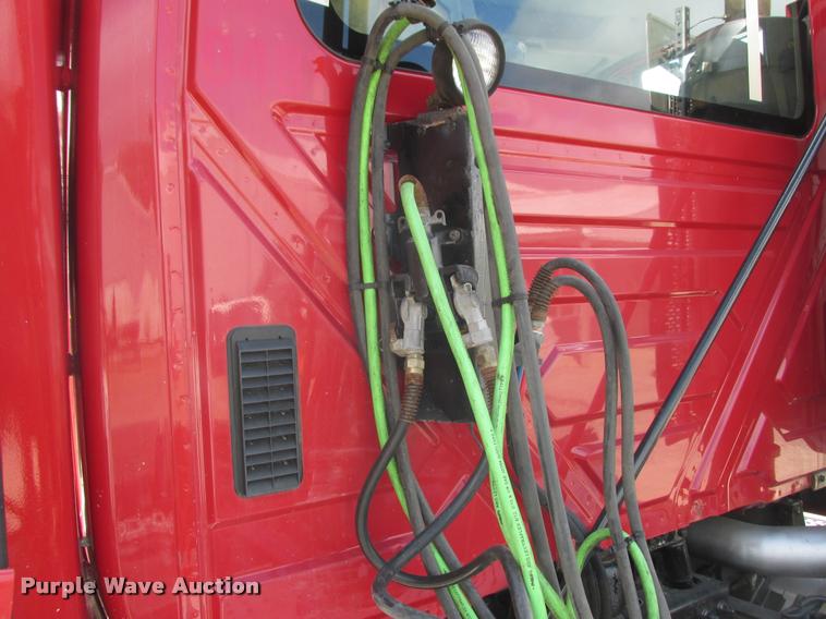 image for item K4210 2009 International ProStar semi truck