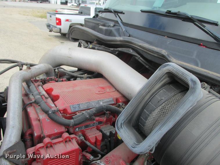 image for item K4210 2009 International ProStar semi truck