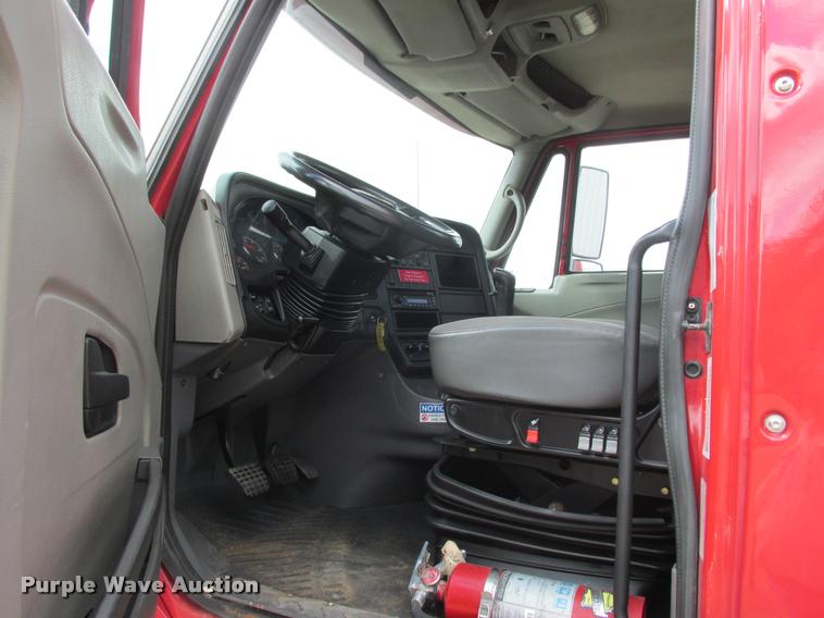 image for item K4210 2009 International ProStar semi truck