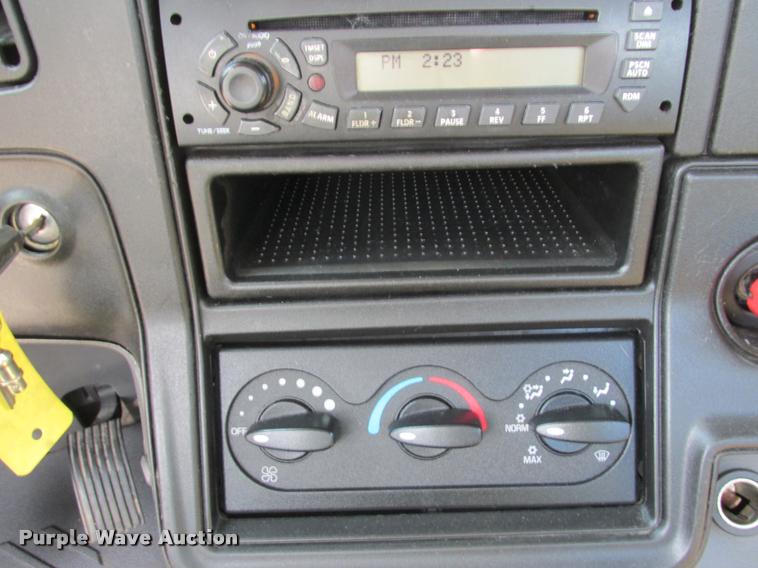 image for item K4210 2009 International ProStar semi truck